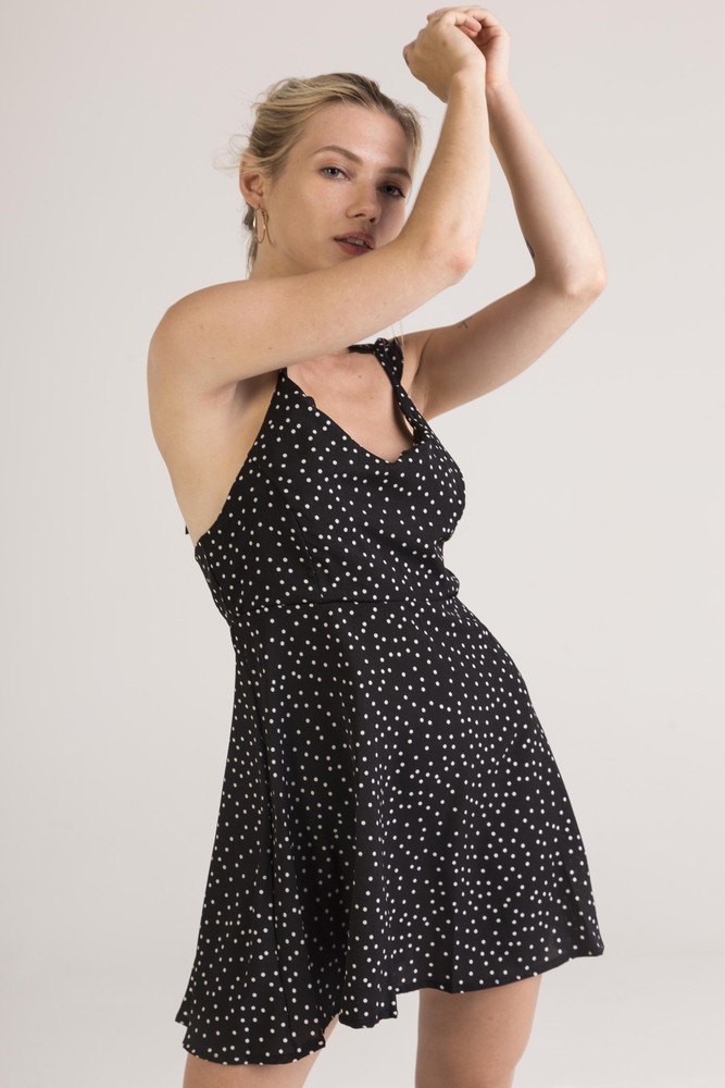 Dress with polka dots and back open
