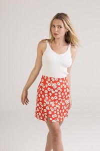 Straight skirt with daisy print